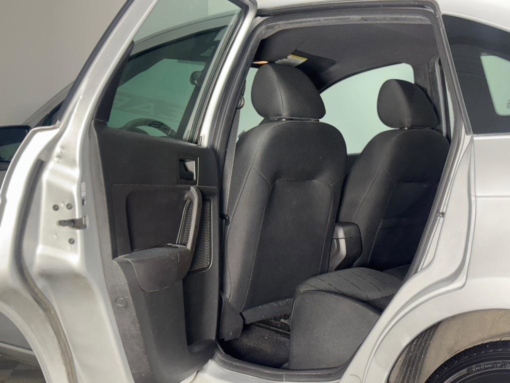 Used 2010 Ford Focus SE image 12