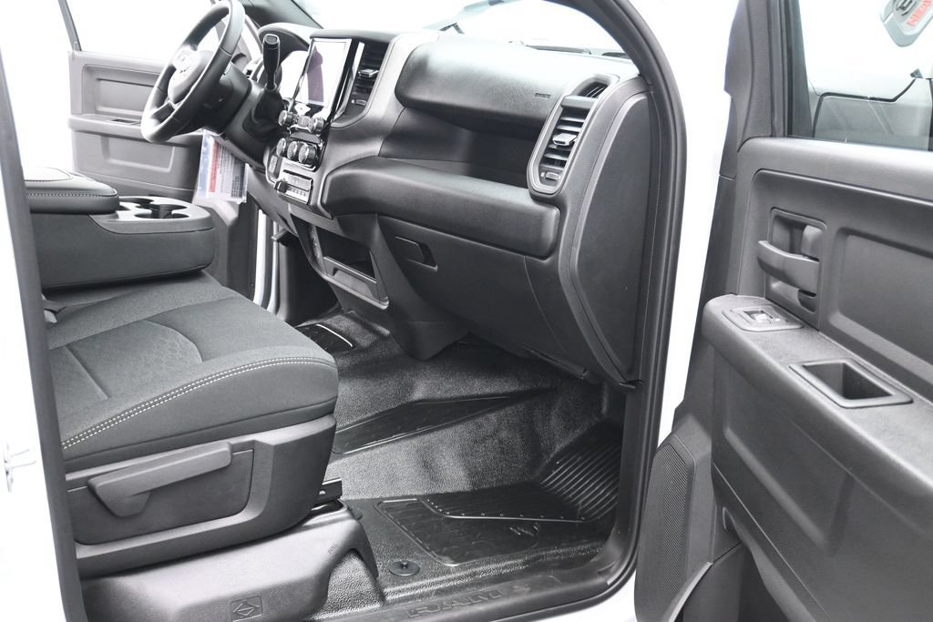 New 2026 RAM 3500 Tradesman AWD/4WD image 13