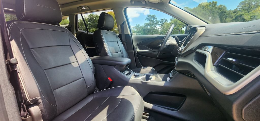 Used 2019 GMC Terrain Denali w/ Advanced Safety Package FWD image 26