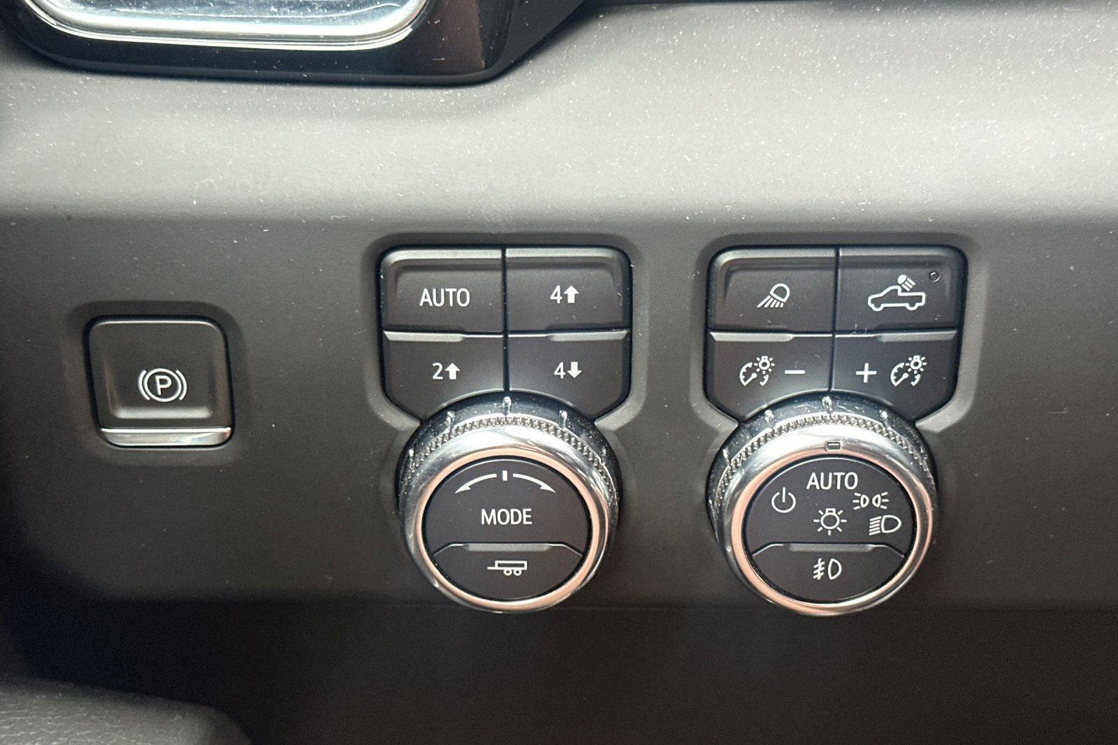 Used 2024 GMC Sierra 1500 Denali AWD/4WD image 40