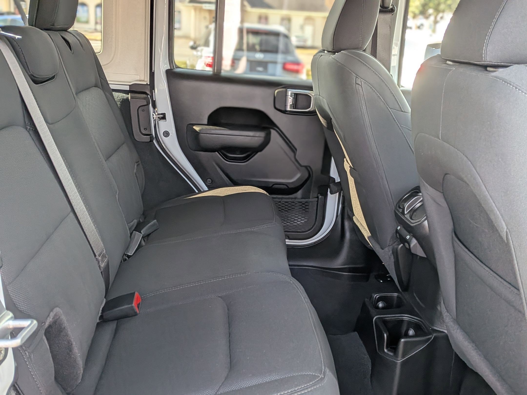 Used 2022 Jeep Wrangler Unlimited Sport image 35