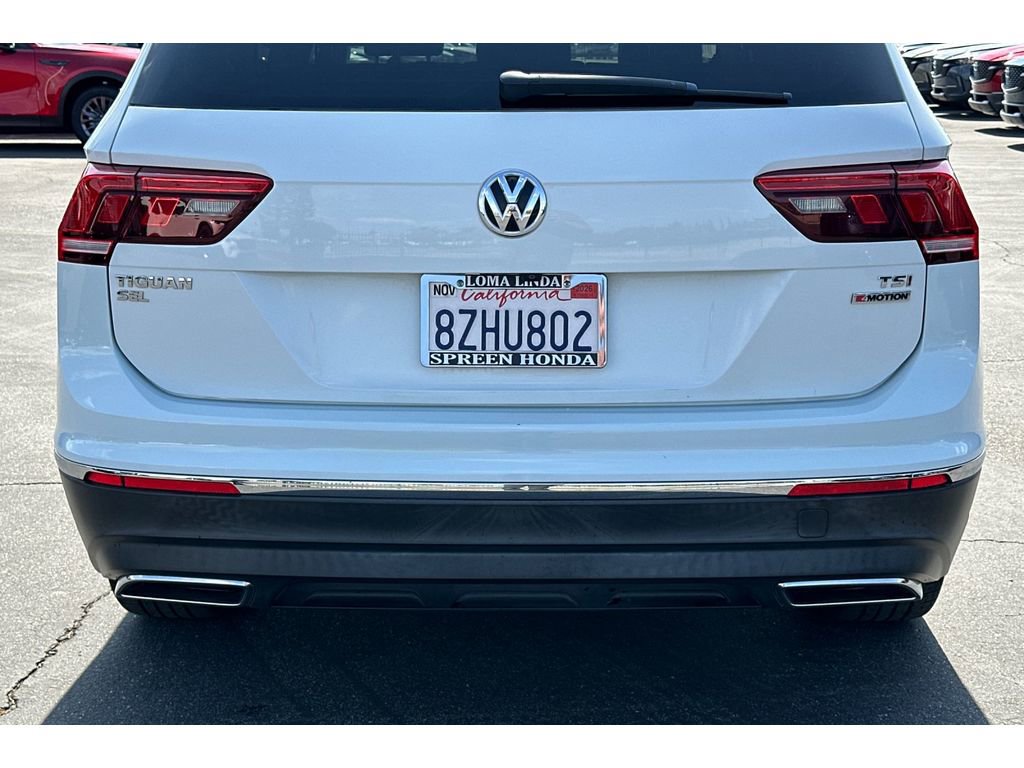 Used 2018 Volkswagen Tiguan SEL AWD/4WD image 14