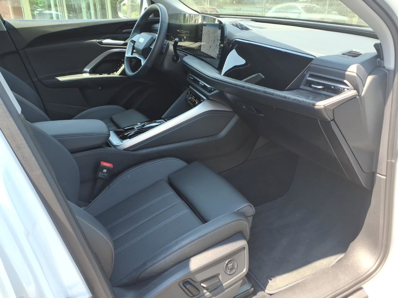 Used 2025 Audi Q5 Premium Plus AWD/4WD image 30
