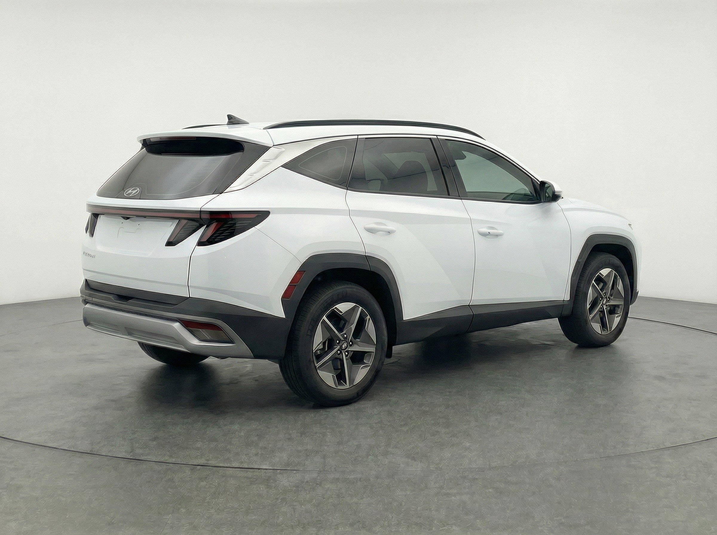 Used 2025 Hyundai Tucson SEL FWD image 9