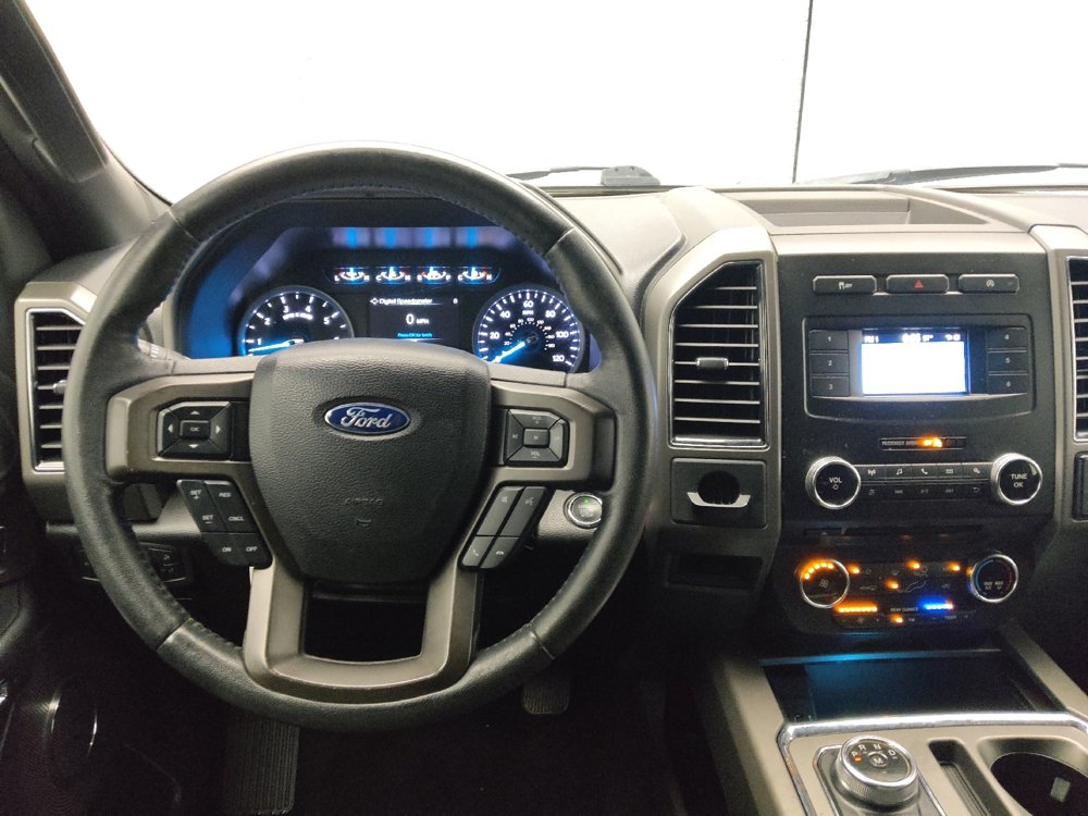 Used 2018 Ford Expedition XLT RWD image 22