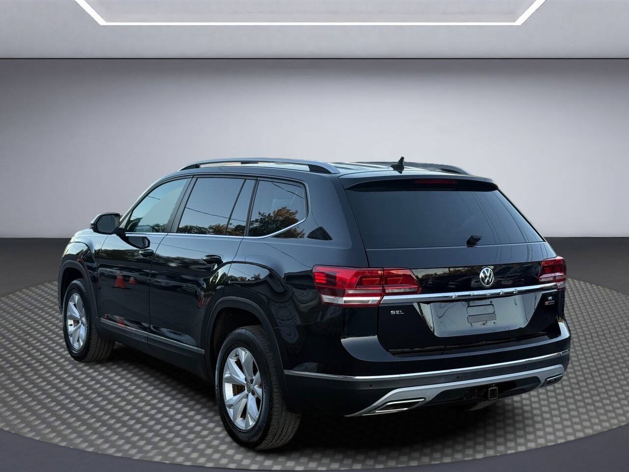 Used 2018 Volkswagen Atlas SEL AWD/4WD image 5