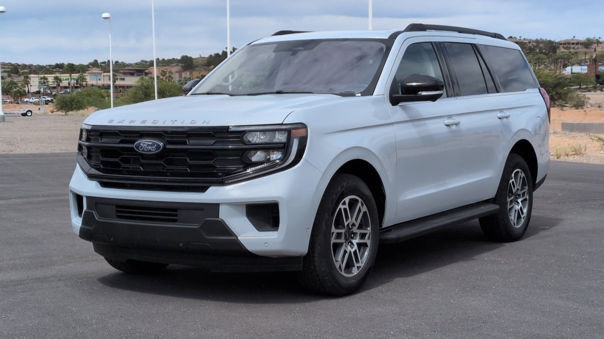 Used 2025 Ford Expedition Active AWD/4WD image 7