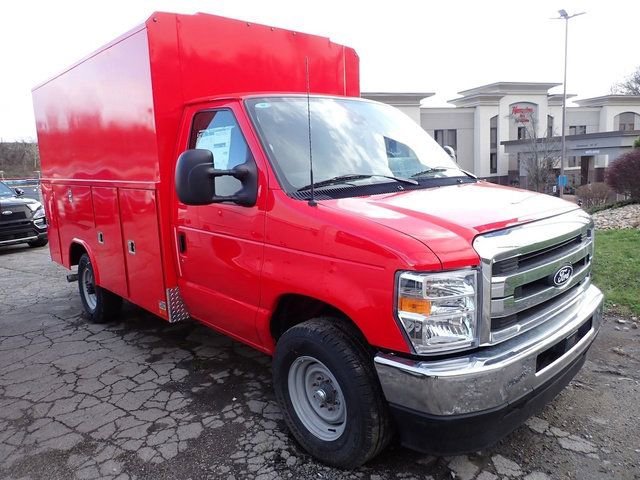 New 2026 Ford E-350 and Econoline 350 Super Duty w/ Interior Upgrade Package image 9