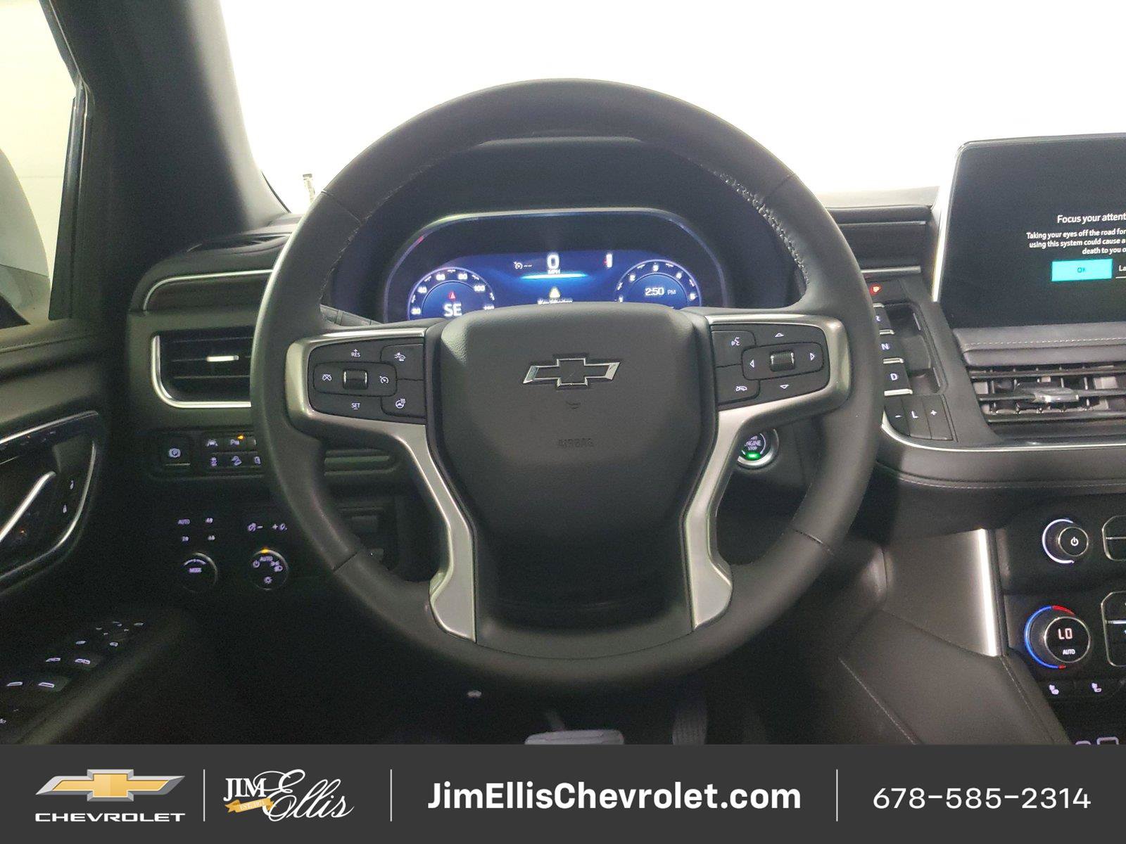 Used 2023 Chevrolet Tahoe Z71 w/ Luxury Package AWD/4WD image 16