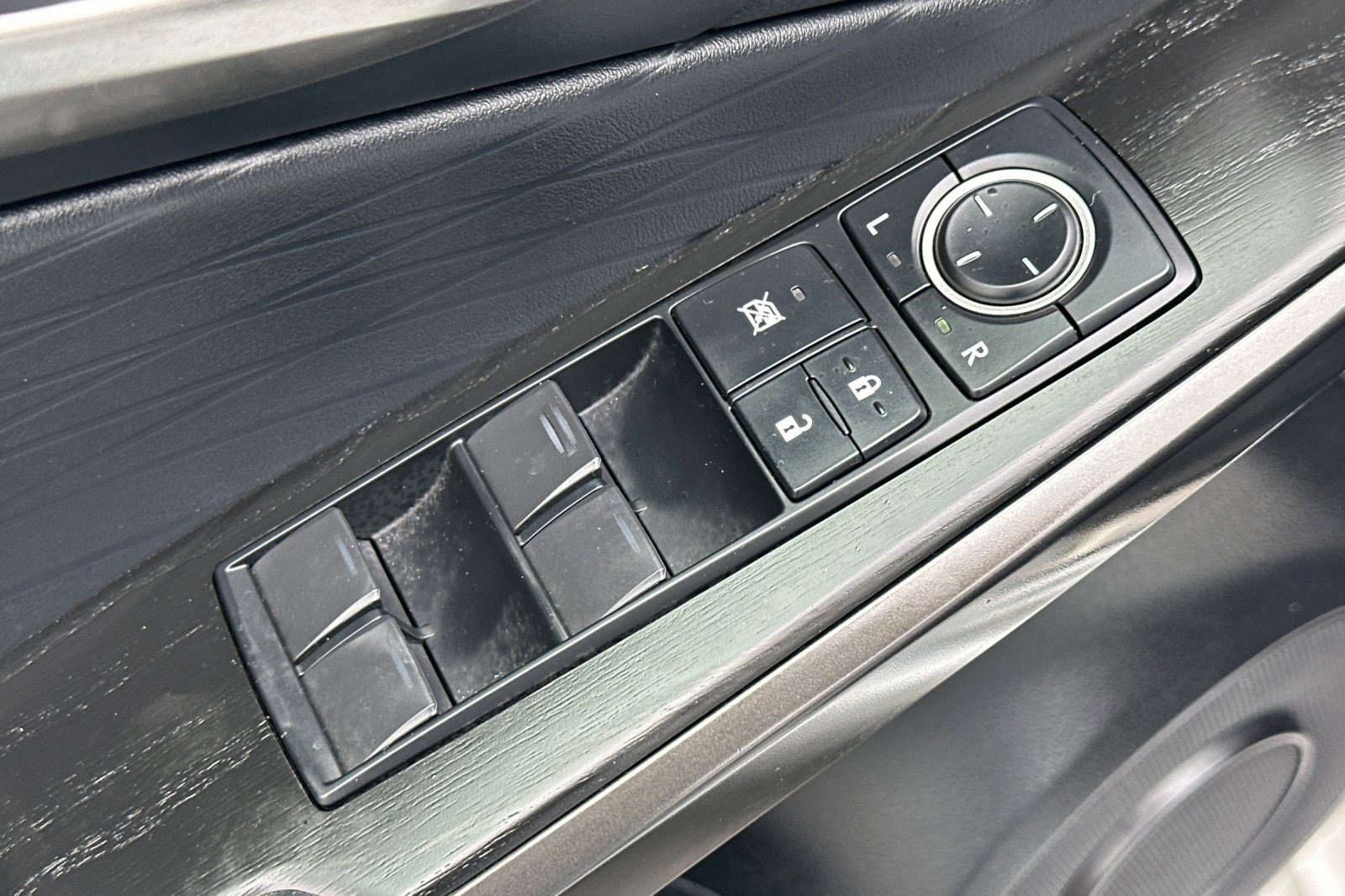 Certified 2022 Lexus IS 300 w/ Premium Package RWD image 14