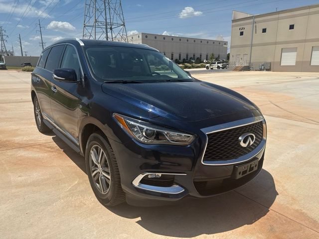 Used 2020 INFINITI QX60 Luxe w/ Essential Package AWD/4WD image 3