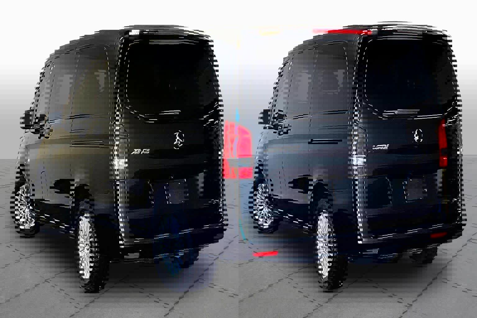 Used 2023 Mercedes-Benz Metris Passenger image 12