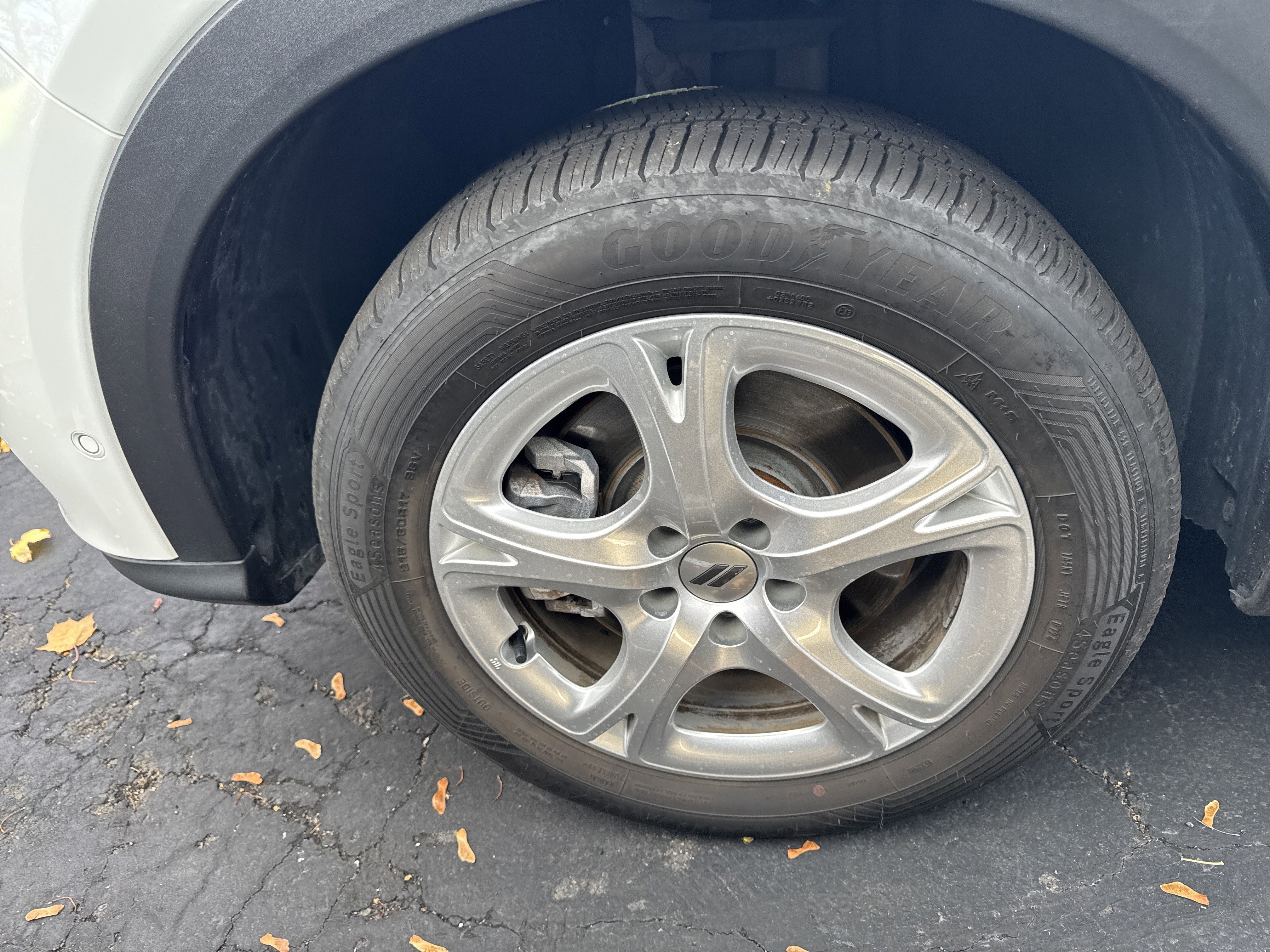 Certified 2024 Dodge Hornet GT image 32