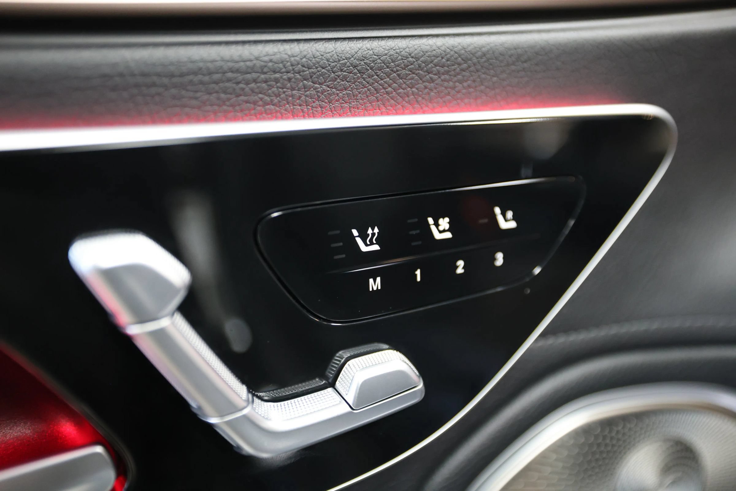 Used 2022 Mercedes-Benz EQS 580 4MATIC Sedan image 29