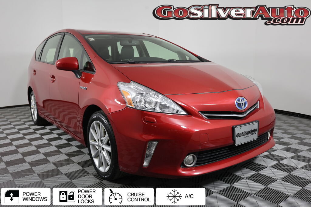 Used 2014 Toyota Prius V Three image 1