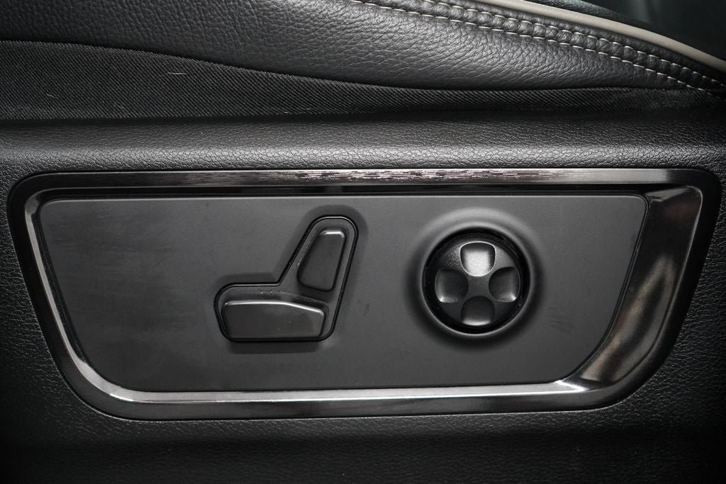 Used 2023 RAM 1500 Limited AWD/4WD image 13