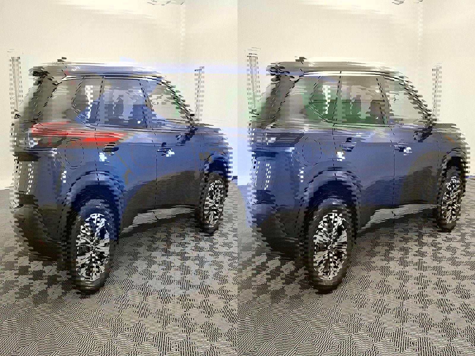 Used 2022 Nissan Rogue SV w/ SV Premium Package image 26