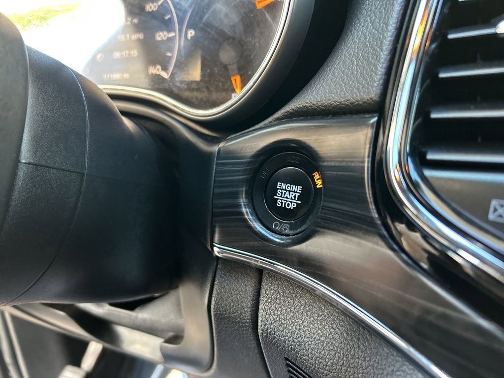 Used 2019 Jeep Grand Cherokee Limited w/ Luxury Group II image 50