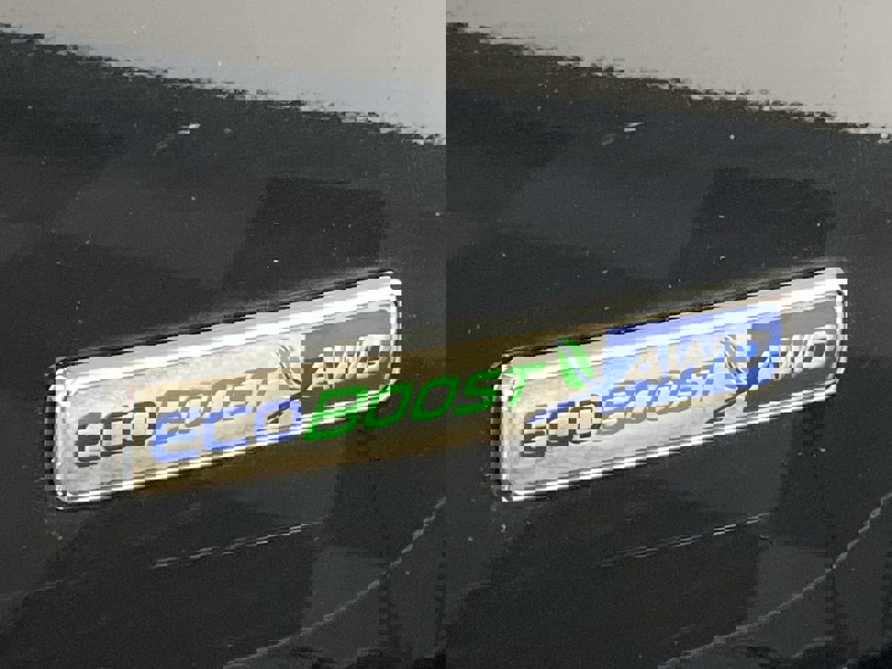 Used 2018 Ford Edge SE image 26