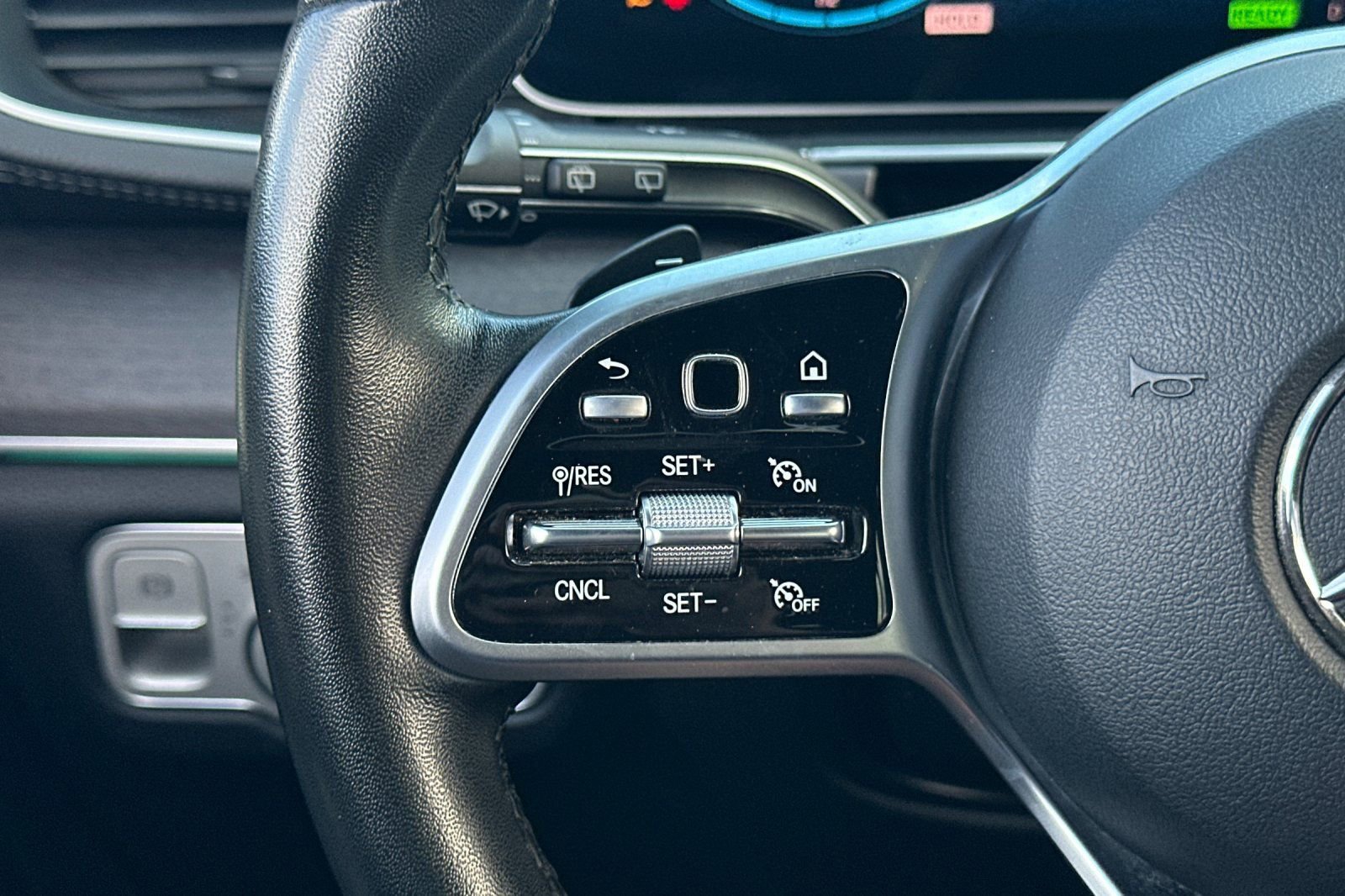 Certified 2022 Mercedes-Benz GLS 450 4MATIC image 28