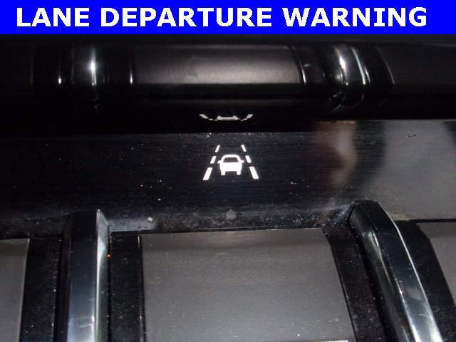 Used 2023 Chevrolet Colorado Z71 w/ Z71 Convenience Package 2 image 5