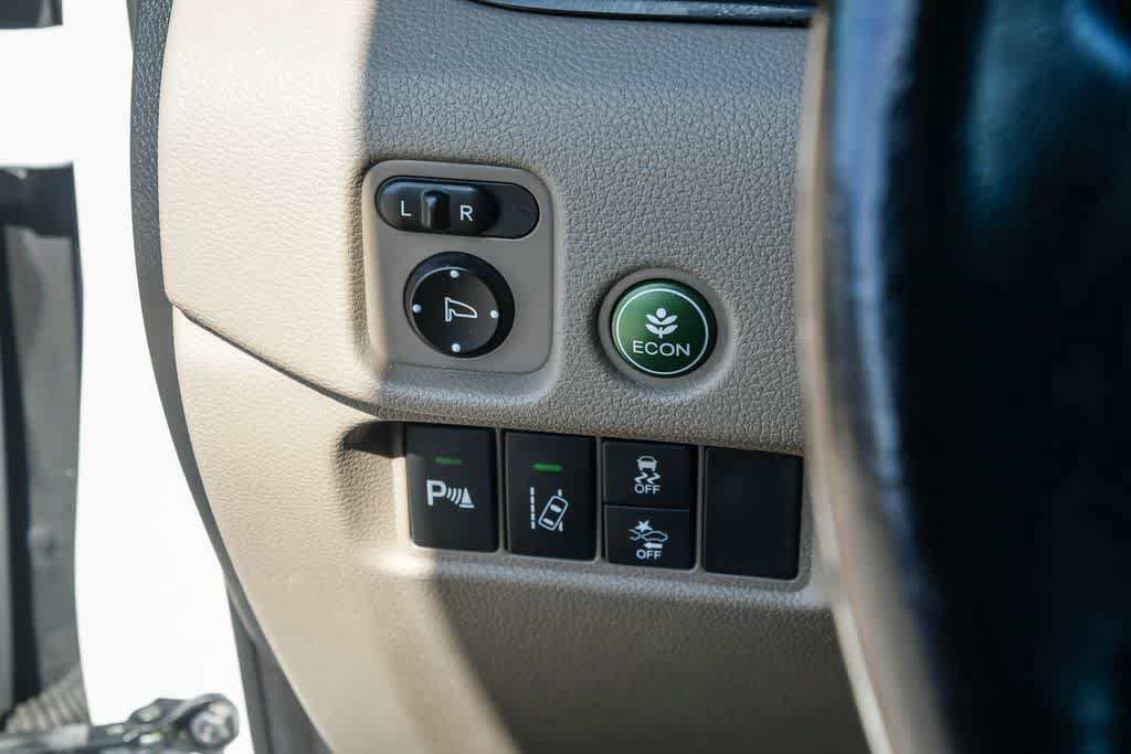 Used 2016 Honda Pilot Touring image 27