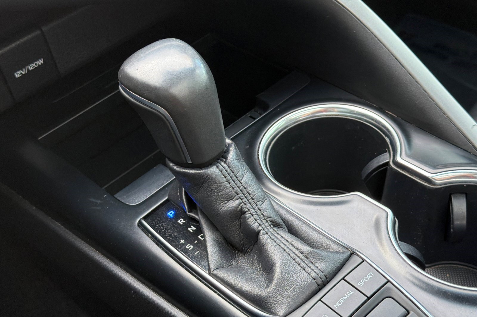 Used 2018 Toyota Camry XSE w/ Driver Assist Package image 27