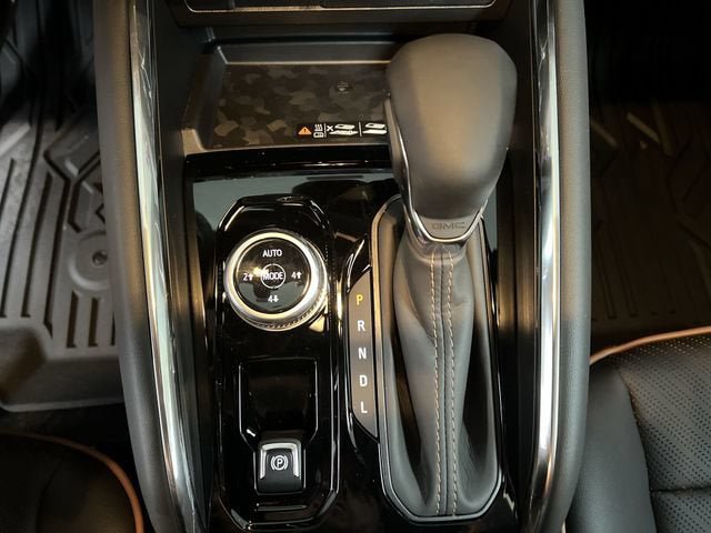 New 2026 GMC Canyon AT4 w/ Technology Plus Package AWD/4WD image 16