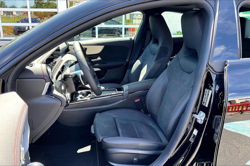 New 2026 Mercedes-Benz CLA 250 4MATIC image 9