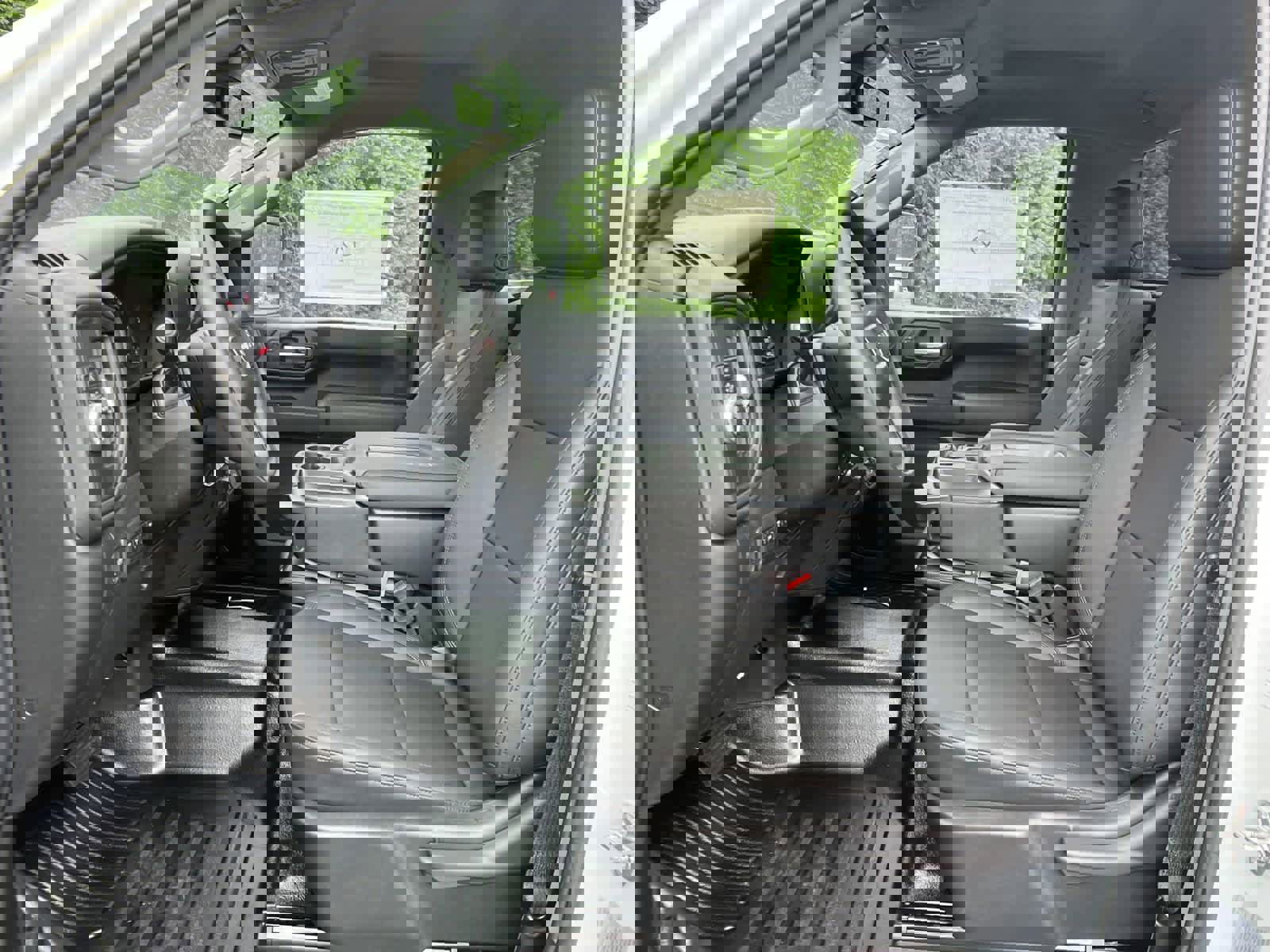 New 2024 GMC Sierra 3500 Pro w/ Convenience Package image 18