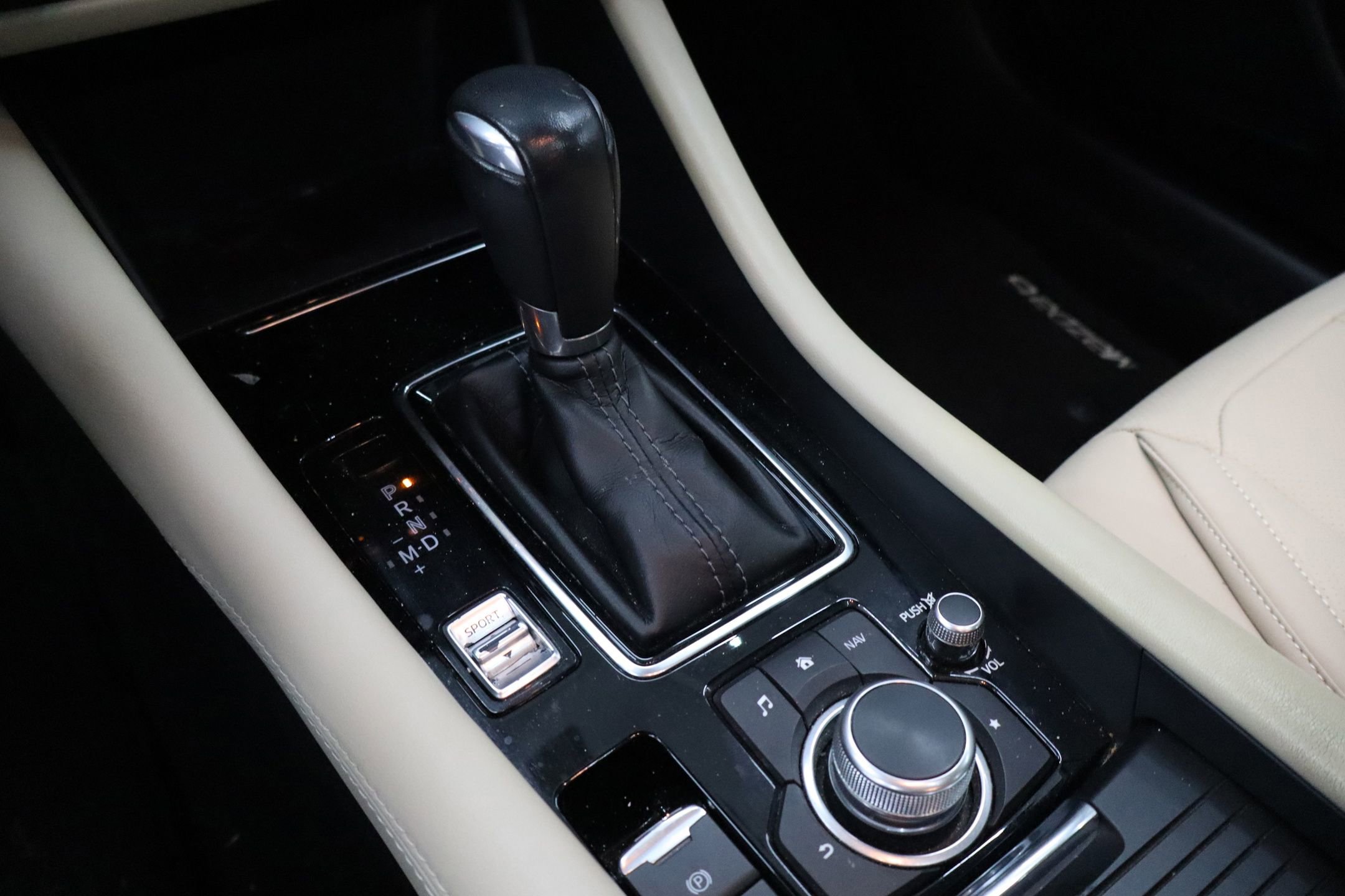 Used 2018 MAZDA MAZDA6 Touring image 19