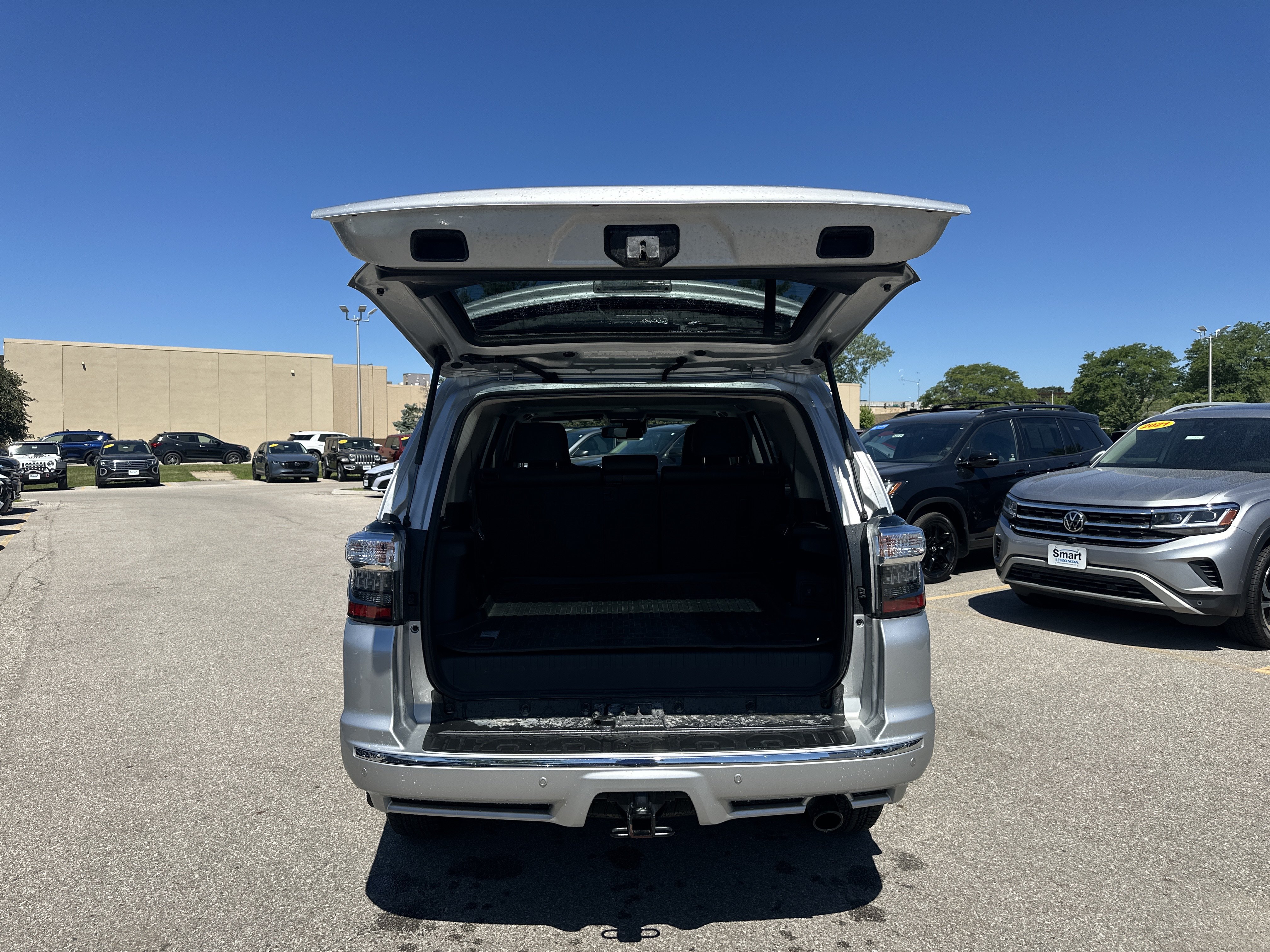 Used 2023 Toyota 4Runner Limited AWD/4WD image 10
