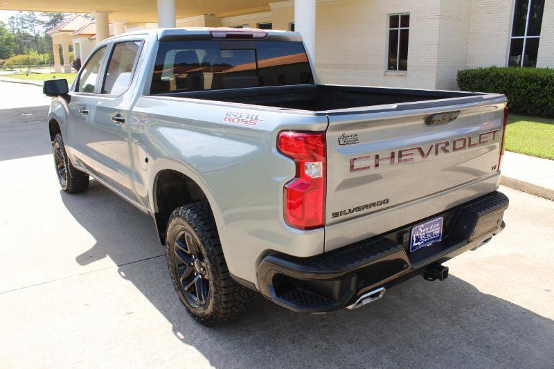 Used 2023 Chevrolet Silverado 1500 LT Trail Boss w/ Convenience Package II AWD/4WD image 12
