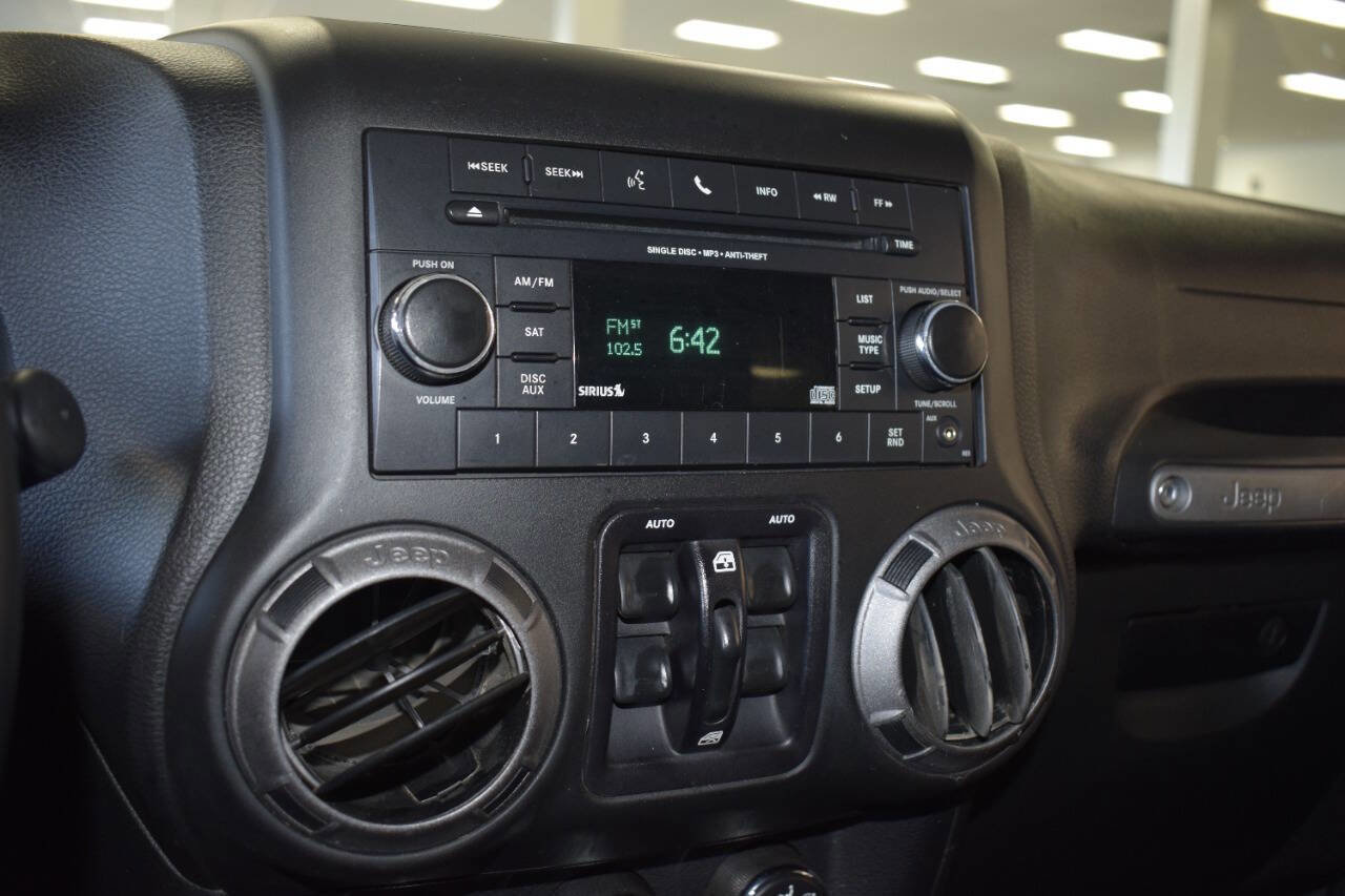 Used 2015 Jeep Wrangler Unlimited Sport w/ Quick Order Package 24S image 29