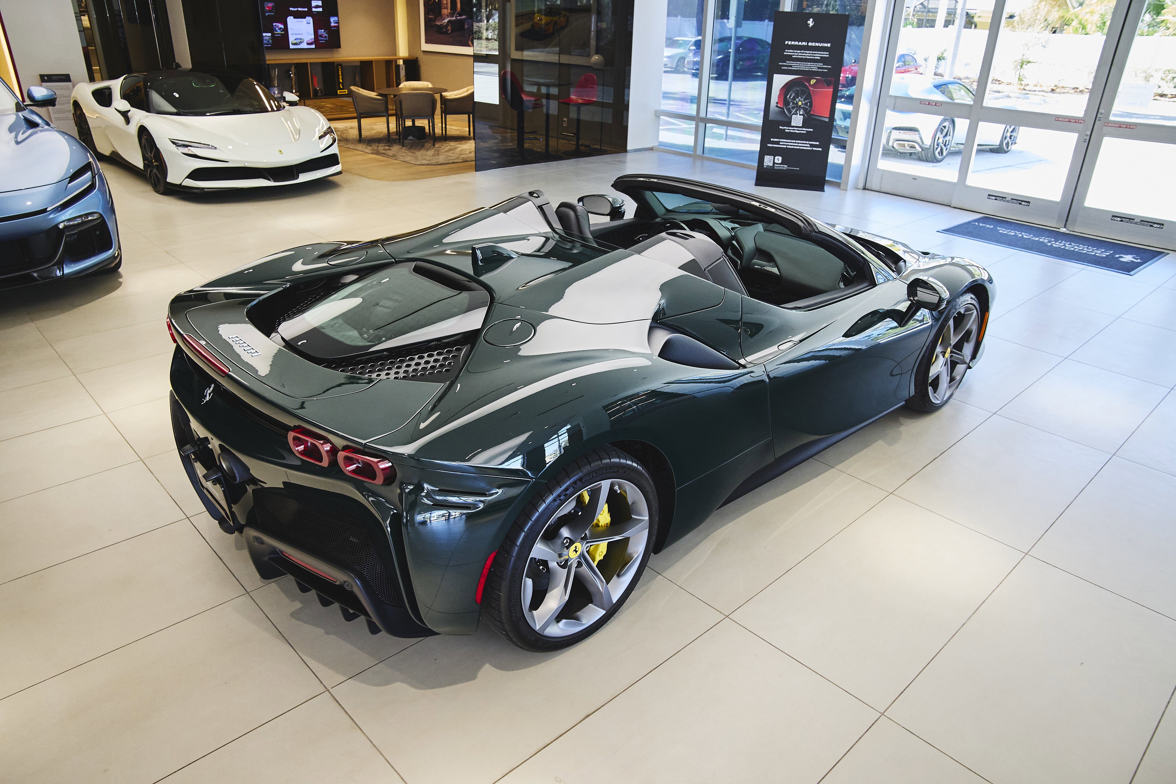 Used 2024 Ferrari SF90 Spider image 12