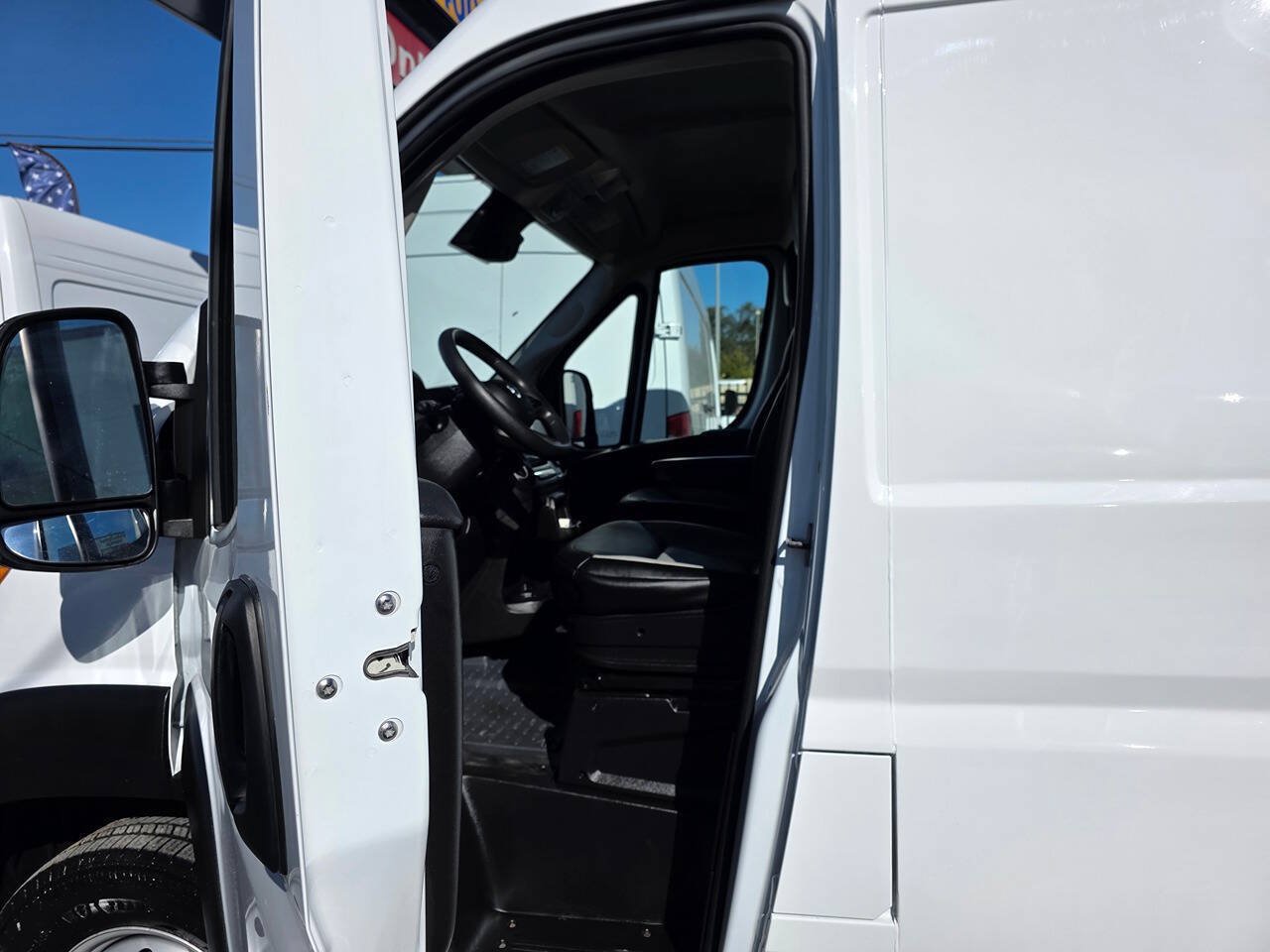 Used 2023 RAM ProMaster 3500 FWD image 14