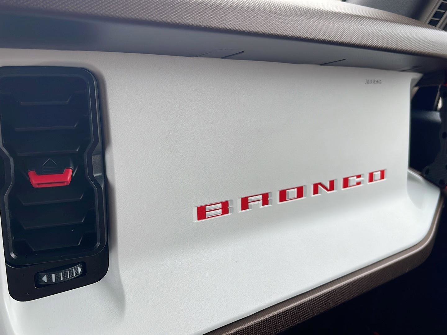 Used 2023 Ford Bronco Heritage Edition image 36