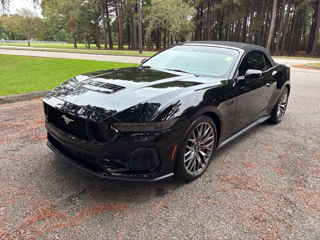 Used 2025 Ford Mustang GT Premium RWD image 41