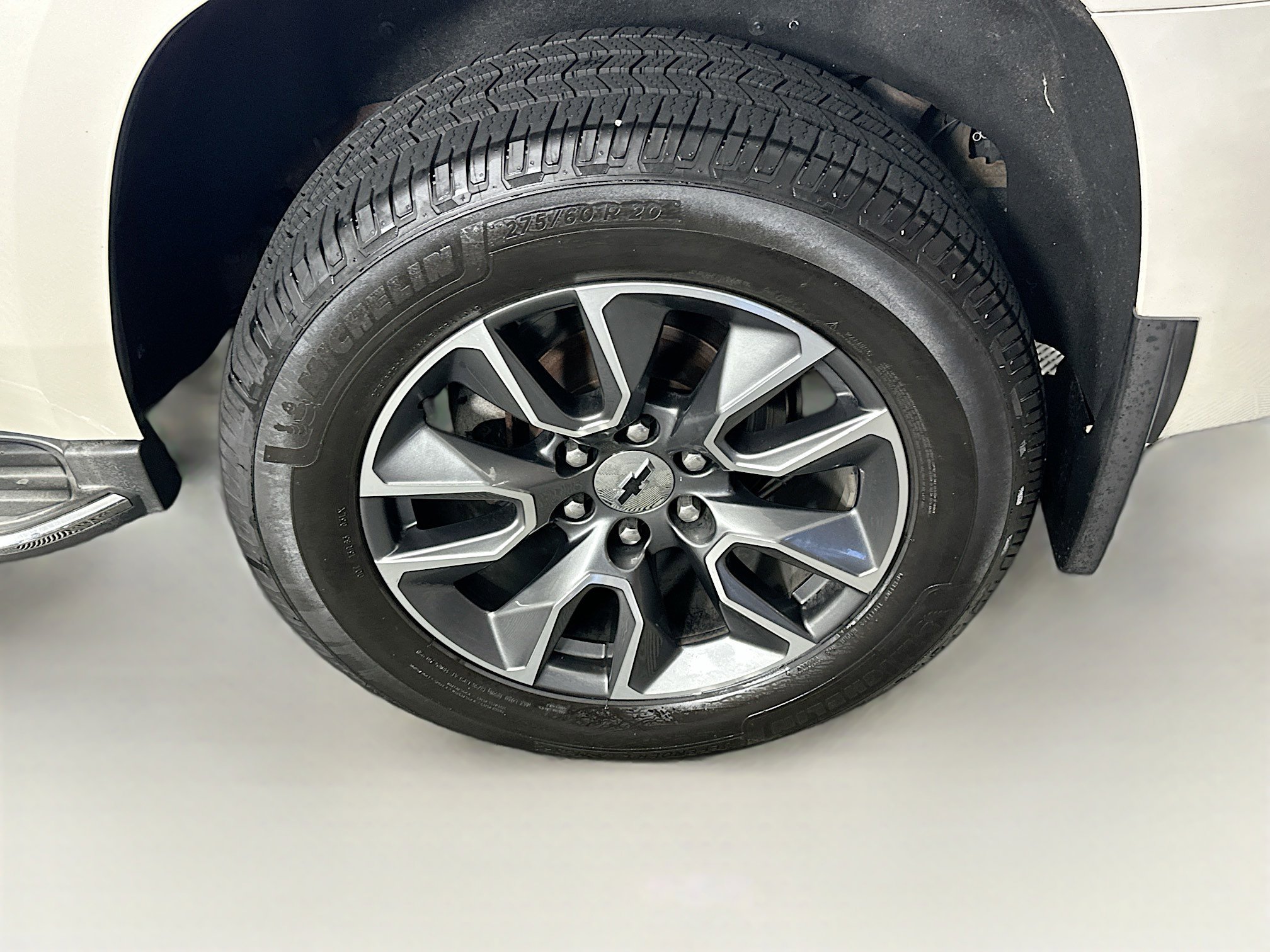 Used 2015 Chevrolet Tahoe LTZ AWD/4WD image 11