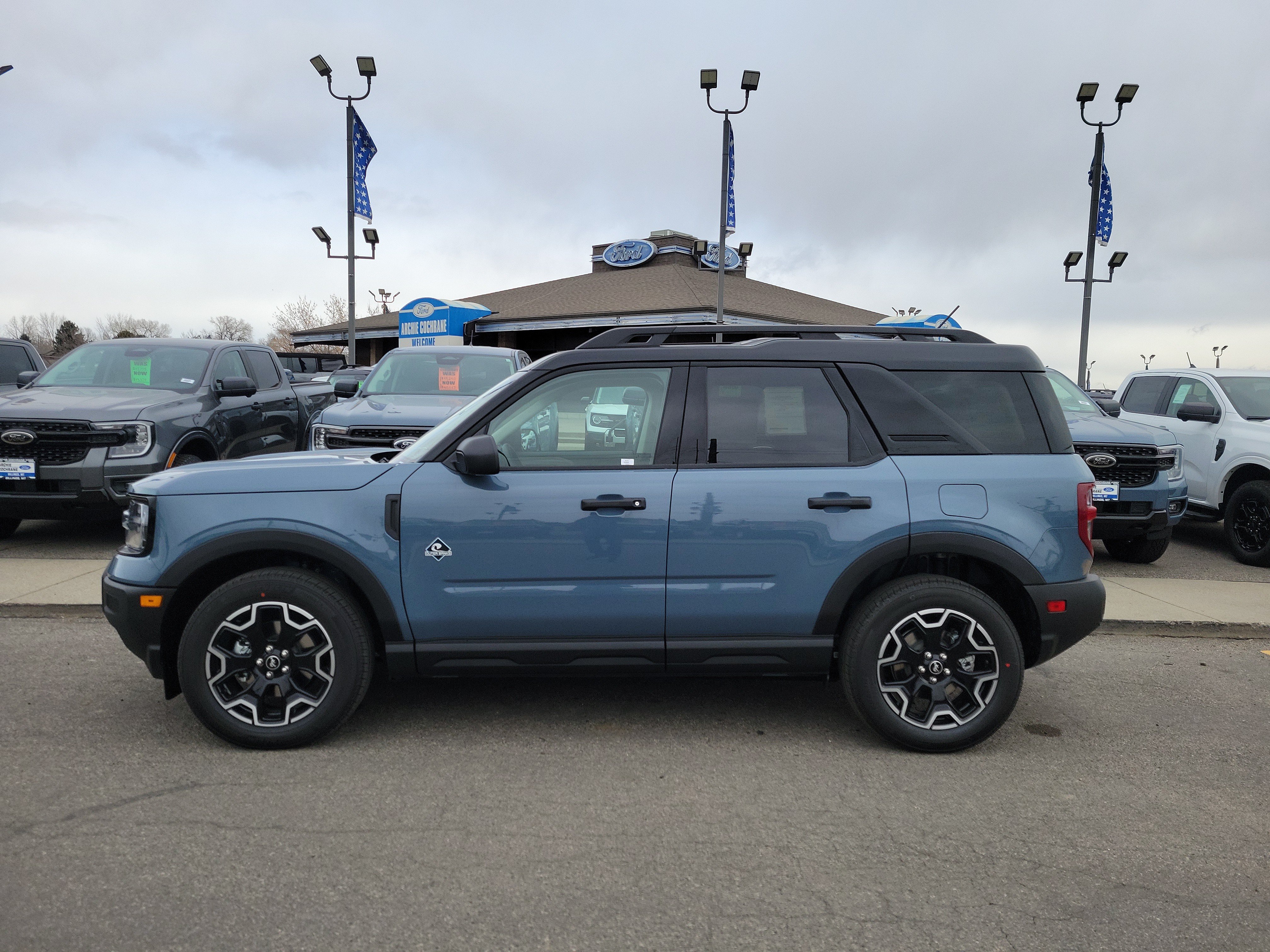 New 2026 Ford Bronco Sport Outer Banks AWD/4WD image 2