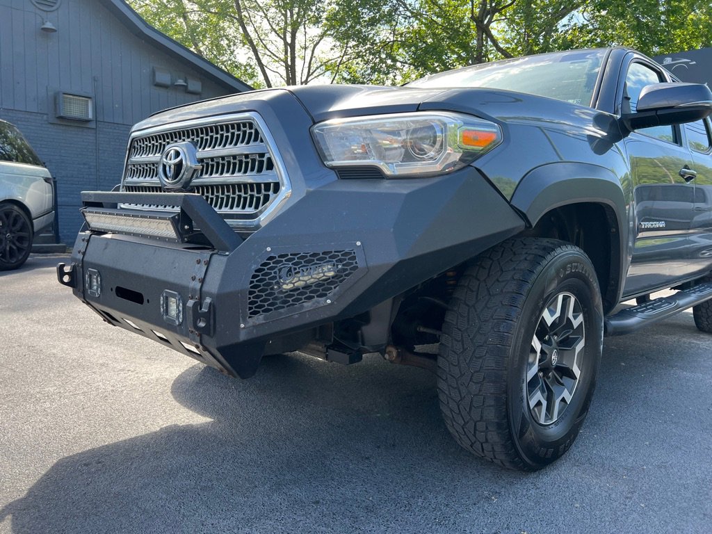 Used 2017 Toyota Tacoma TRD Off-Road image 37
