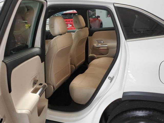 Used 2025 Mercedes-Benz GLA 250 4MATIC image 21