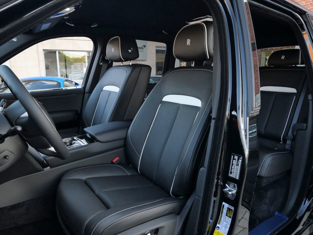 Used 2023 Rolls-Royce Cullinan AWD/4WD image 27