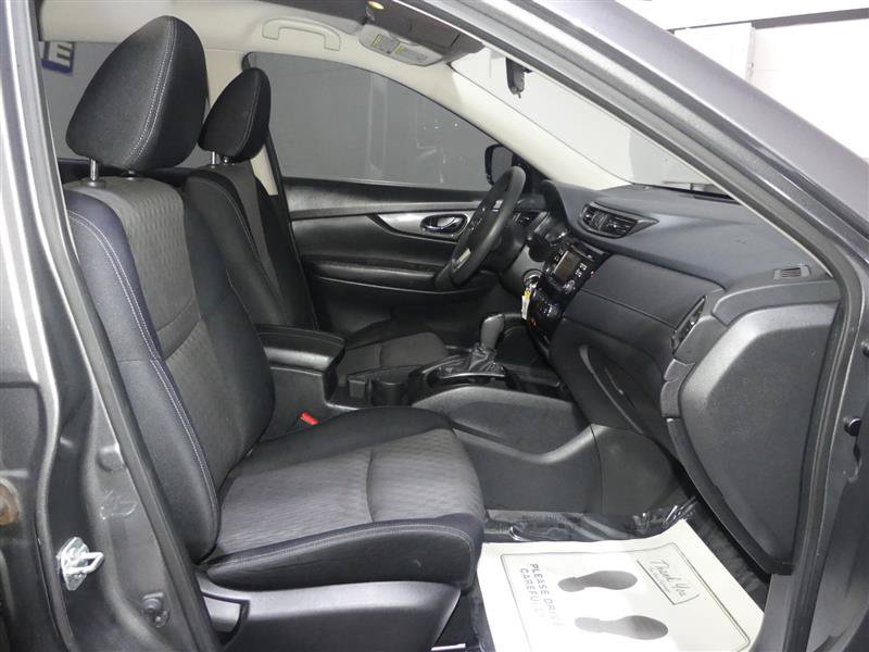 Used 2017 Nissan Rogue S AWD/4WD image 20