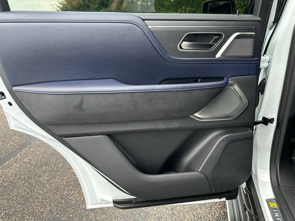 New 2027 INFINITI QX80 Sensory w/ Sport Exterior Package AWD/4WD image 30
