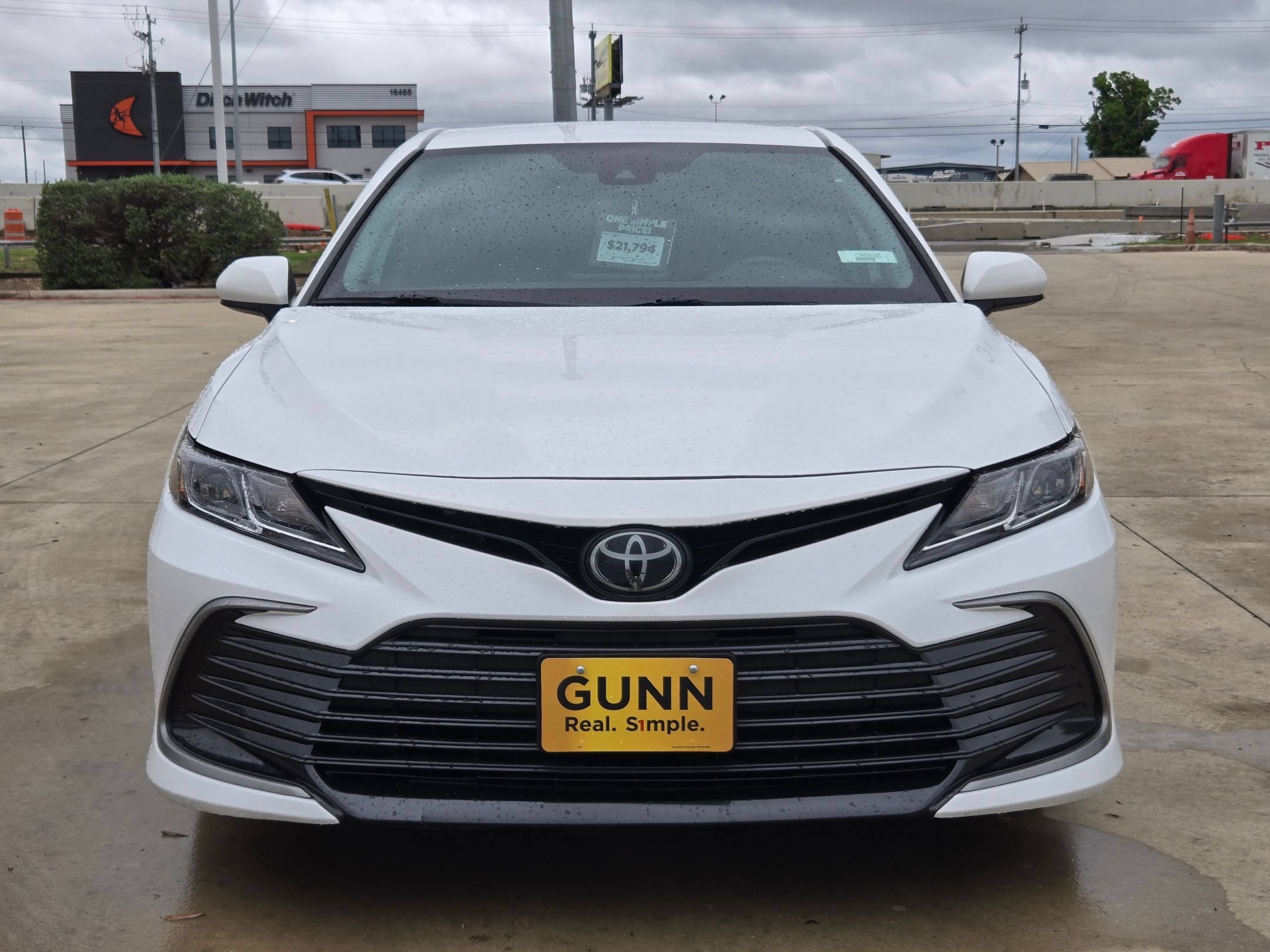 Used 2023 Toyota Camry LE FWD video 2
