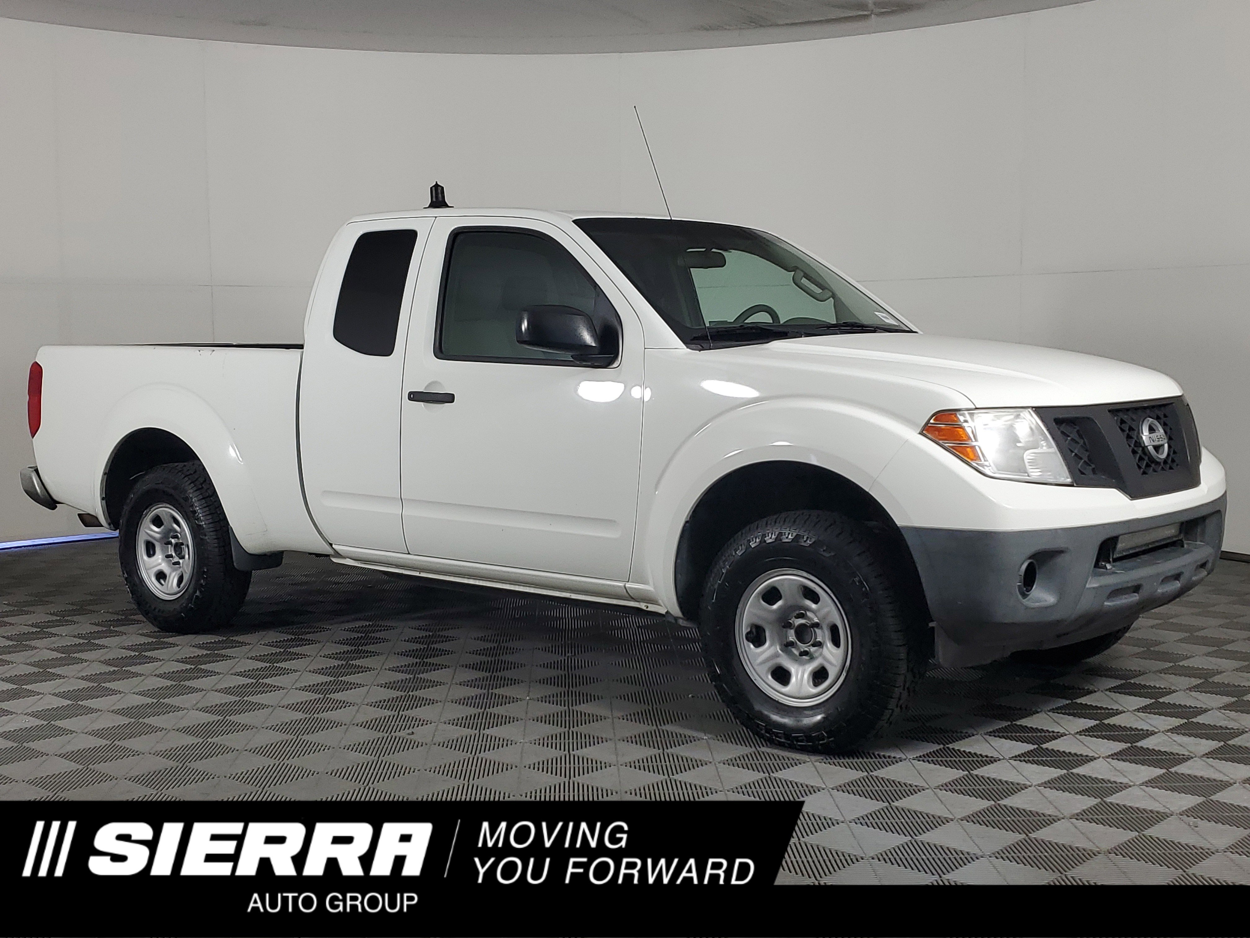 Used 2016 Nissan Frontier S RWD image 1