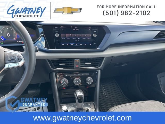 Used 2023 Volkswagen Taos SE image 17