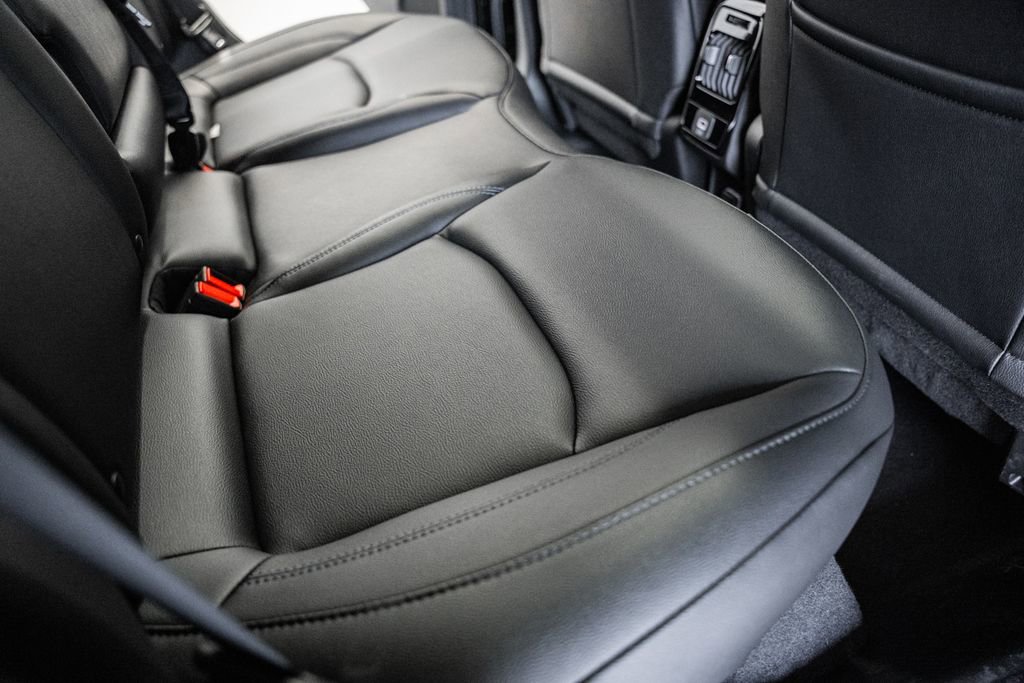 New 2025 Jeep Compass Limited w/ Sun & Sound Group image 30