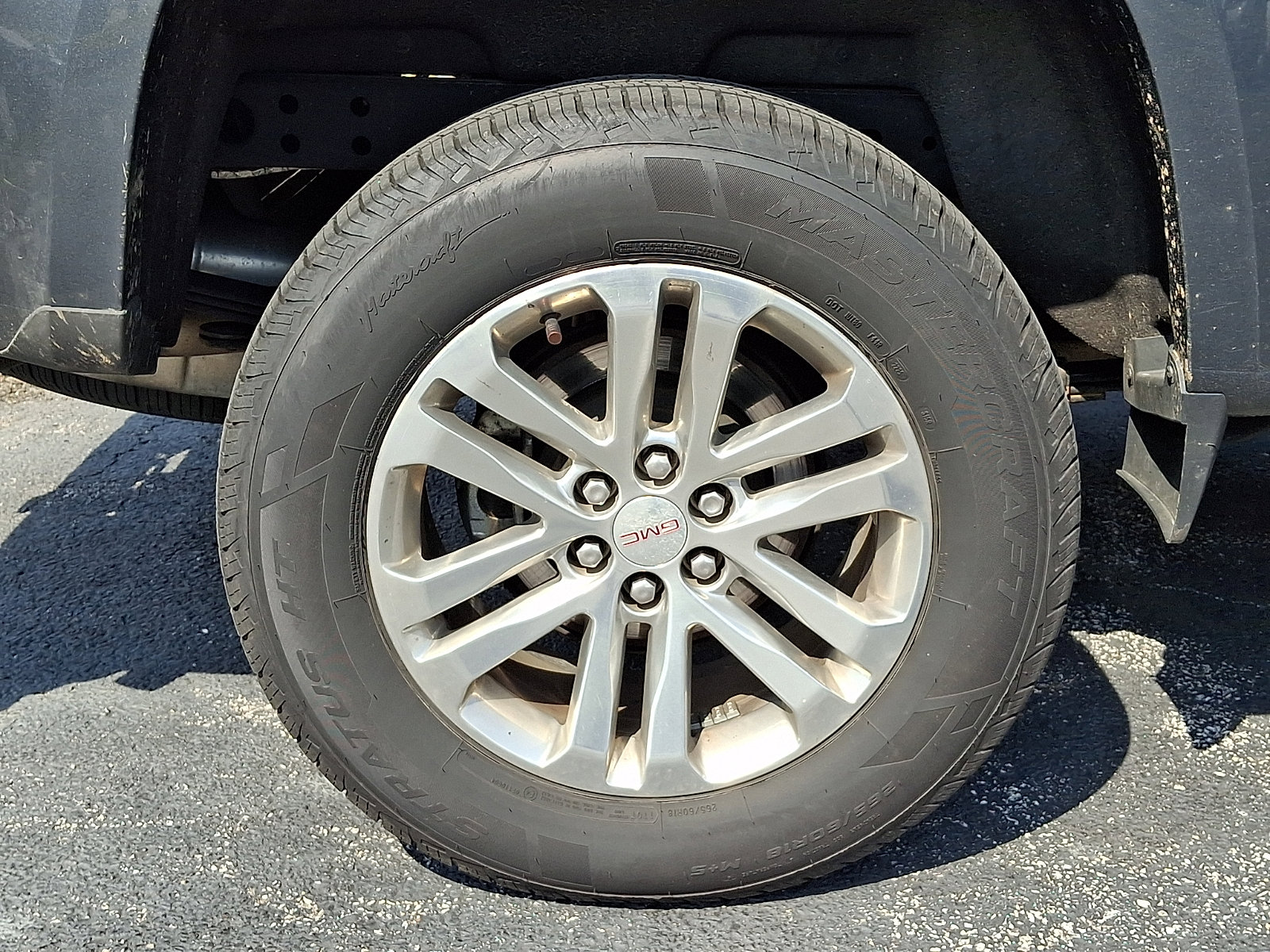 Used 2017 GMC Canyon SLT w/ Driver Alert Package image 10